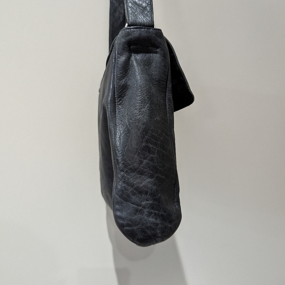 RUDSAK Black Crossbody Bag - Picture 3 of 7